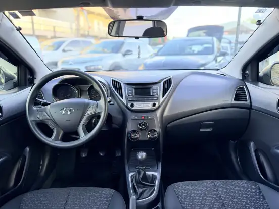 HYUNDAI-HB20-1.0 COMFORT 12V FLEX 4P MANUAL HYUNDAI-HB20-2017