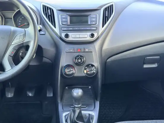 HYUNDAI-HB20-2017
