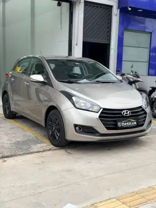 HYUNDAI HB20 1.0 COMFORT PLUS 12V FLEX 4P MANUAL