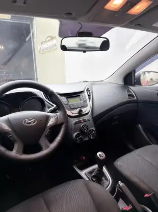 HYUNDAI-HB20-2015