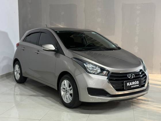 HYUNDAI HB20 1.0 COMFORT PLUS 12V FLEX 4P MANUAL