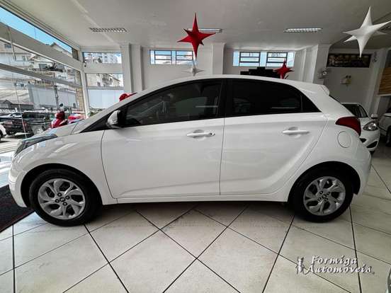 HYUNDAI-HB20-1.0 COMFORT STYLE 12V FLEX 4P MANUAL HYUNDAI-HB20-2015