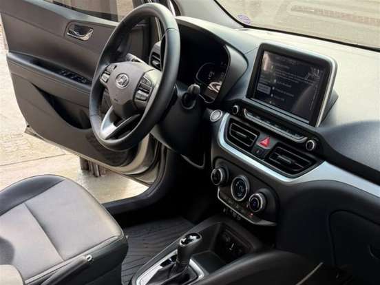 HYUNDAI-HB20-2025