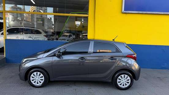 HYUNDAI-HB20-2018