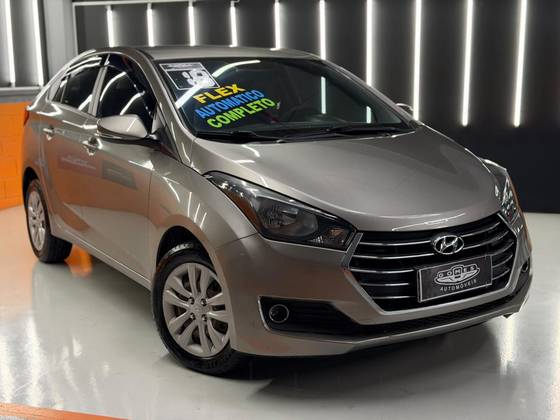 HYUNDAI HB20S 1.6 COMFORT PLUS 16V FLEX 4P AUTOMÁTICO