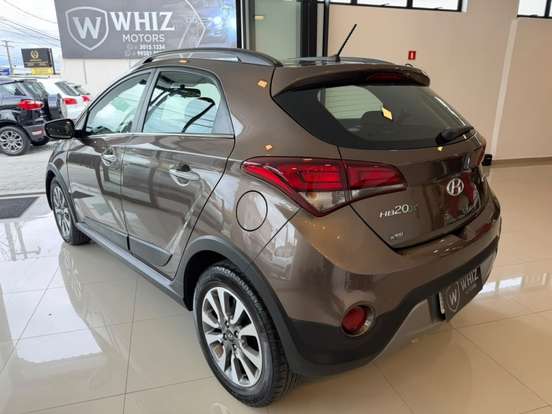 HYUNDAI-HB20X-2017