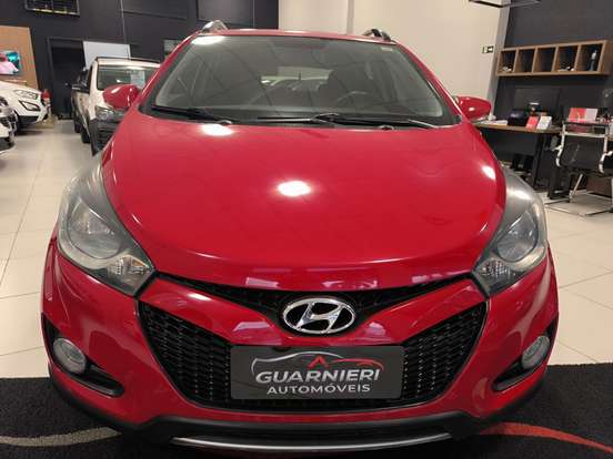 HYUNDAI-HB20X-2013