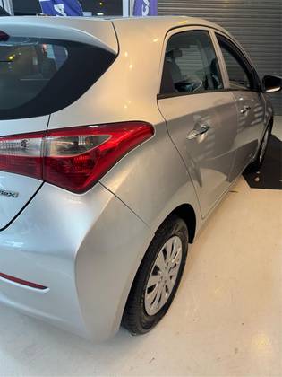 HYUNDAI HB20 1.0 COMFORT PLUS 12V FLEX 4P MANUAL