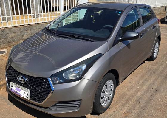 HYUNDAI HB20 1.0 UNIQUE 12V FLEX 4P MANUAL
