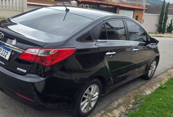 HYUNDAI-HB20S-2015