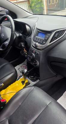 HYUNDAI-HB20S-2015