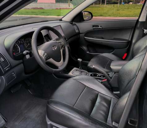 HYUNDAI-I30-2010