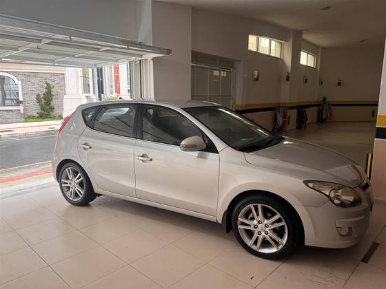 HYUNDAI I30 2.0 MPI 16V GASOLINA 4P MANUAL