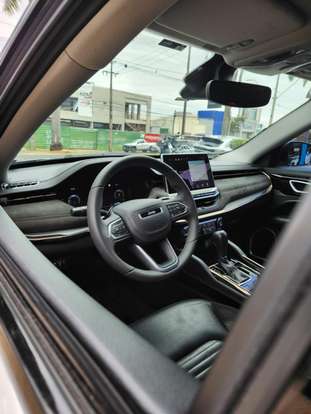 JEEP-COMMANDER-2022