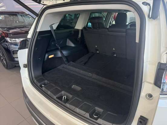 JEEP-COMMANDER-1.3 T270 TURBO FLEX LIMITED AT6 JEEP-COMMANDER-2024