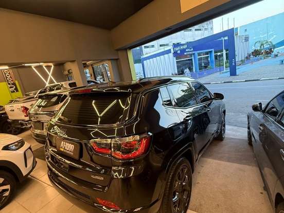 JEEP-COMPASS-2.0 16V FLEX LONGITUDE AUTOMÁTICO JEEP-COMPASS-2018
