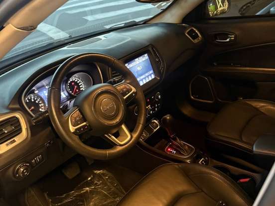 JEEP-COMPASS-2.0 16V FLEX LONGITUDE AUTOMÁTICO JEEP-COMPASS-2018