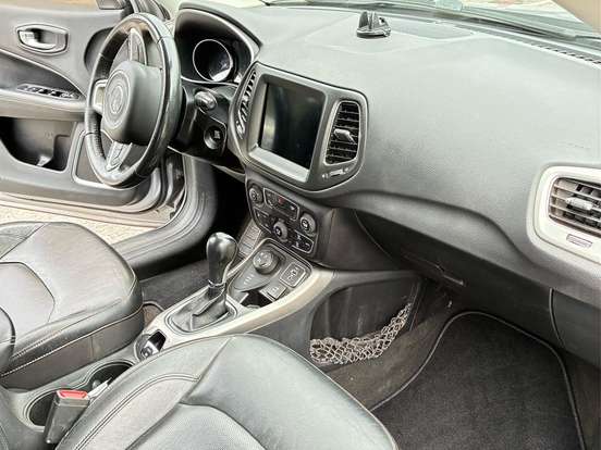 JEEP-COMPASS-2.0 16V DIESEL LONGITUDE 4X4 AUTOMÁTICO JEEP-COMPASS-2019