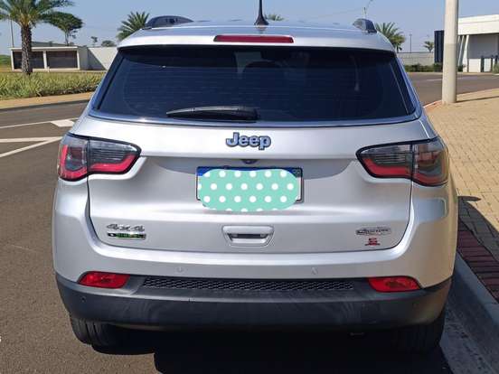 JEEP-COMPASS-2.0 16V DIESEL LONGITUDE 4X4 AUTOMÁTICO JEEP-COMPASS-2017