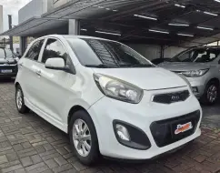 KIA PICANTO 1.0 EX 12V FLEX 4P MANUAL KIA PICANTO 1.0 EX 12V FLEX 4P MANUAL