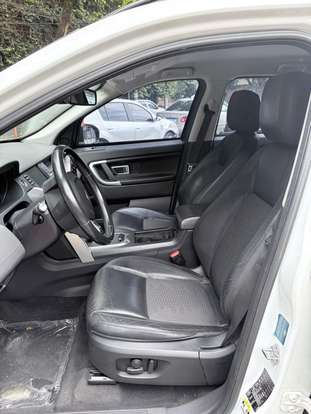 LAND ROVER-DISCOVERY SPORT-2015