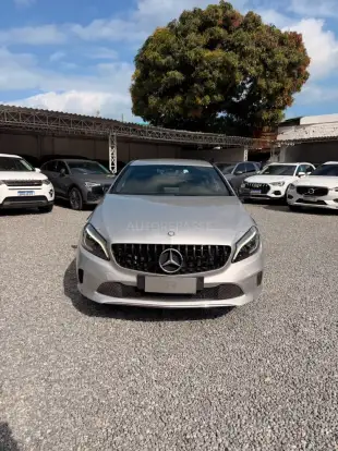 MERCEDES-BENZ-A 200-2014