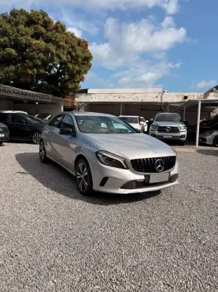 MERCEDES-BENZ-A 200-2014