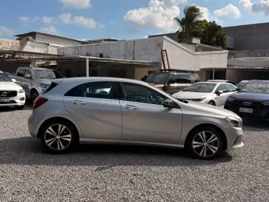 MERCEDES-BENZ-A 200-1.6 TURBO 16V FLEX 4P AUTOMÁTICO MERCEDES-BENZ-A 200-2014