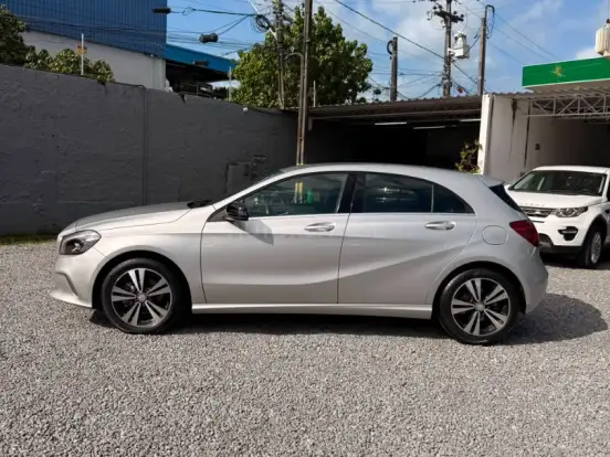 MERCEDES-BENZ-A 200-1.6 TURBO 16V FLEX 4P AUTOMÁTICO MERCEDES-BENZ-A 200-2014