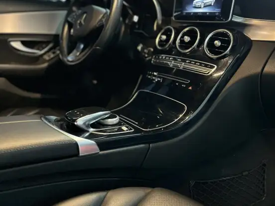 MERCEDES-BENZ-C 180-1.6 CGI AVANTGARDE 16V TURBO GASOLINA 4P AUTOMÁTICO MERCEDES-BENZ-C 180-2015