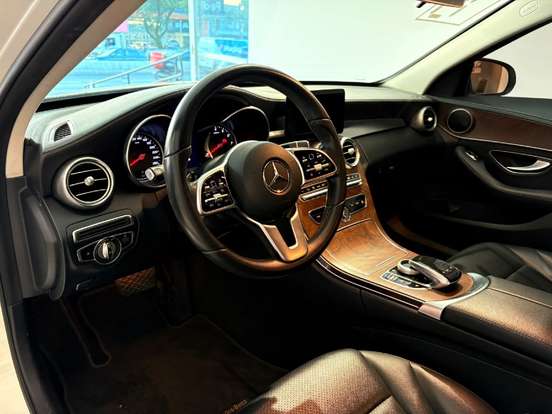 MERCEDES-BENZ-C 180-2019