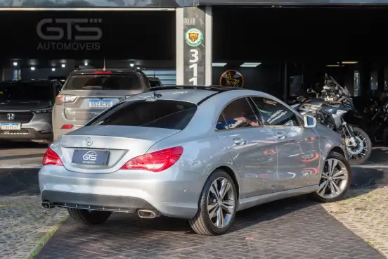 MERCEDES-BENZ-CLA 200-2014