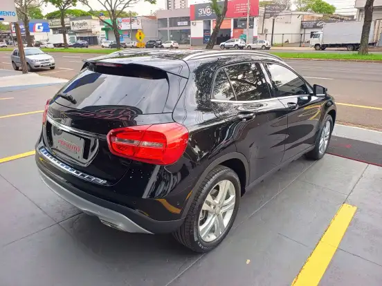 MERCEDES-BENZ-GLA 200-1.6 CGI ENDURO 16V TURBO FLEX 4P AUTOMÁTICO MERCEDES-BENZ-GLA 200-2017