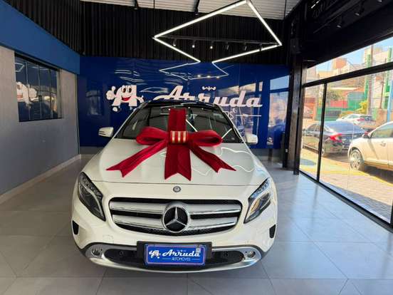 MERCEDES-BENZ-GLA 250-2016