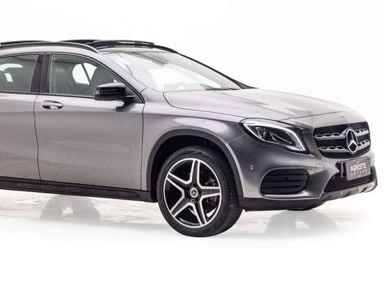 MERCEDES-BENZ-GLA 250-2.0 CGI GASOLINA SPORT 7G-DCT MERCEDES-BENZ-GLA 250-2020