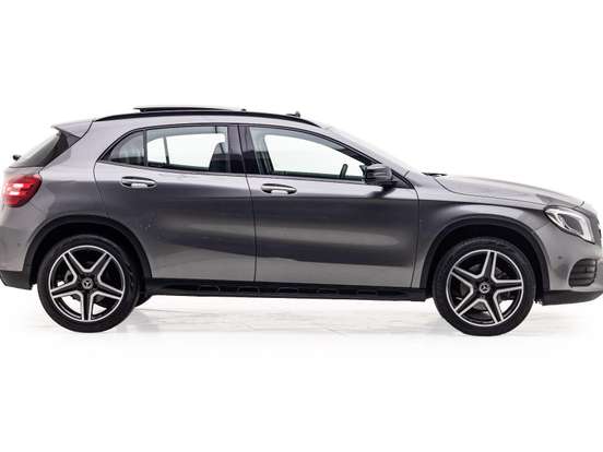 MERCEDES-BENZ-GLA 250-2.0 CGI GASOLINA SPORT 7G-DCT MERCEDES-BENZ-GLA 250-2020