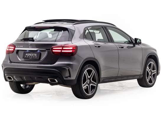 MERCEDES-BENZ-GLA 250-2.0 CGI GASOLINA SPORT 7G-DCT MERCEDES-BENZ-GLA 250-2020