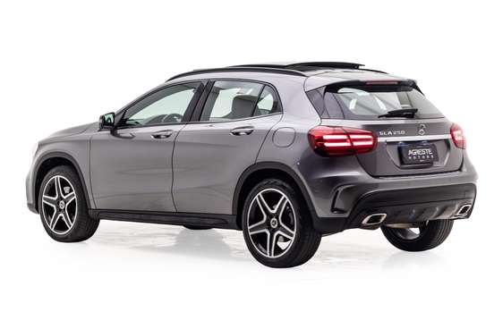 MERCEDES-BENZ-GLA 250-2020