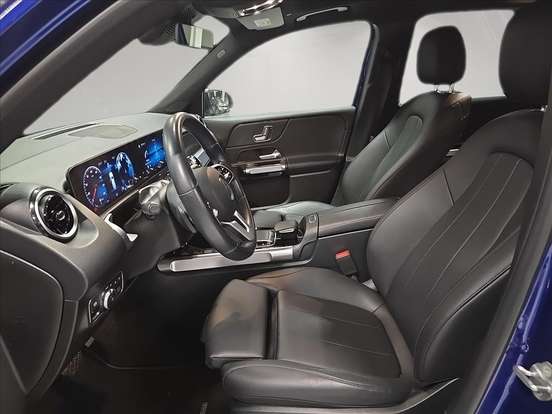 MERCEDES-BENZ-GLB 200-2020