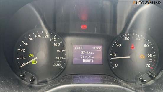 MERCEDES-BENZ-VITO-2015