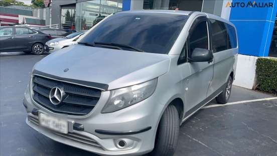 MERCEDES-BENZ-VITO-2015