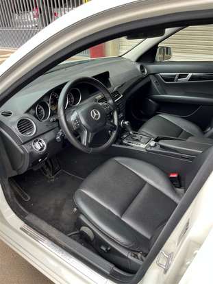 MERCEDES-BENZ-C 180-2011