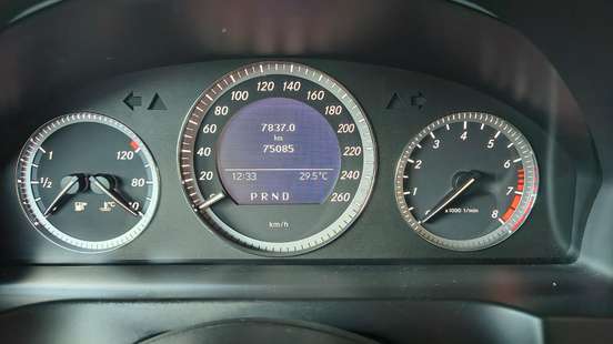 MERCEDES-BENZ-C 180-2010
