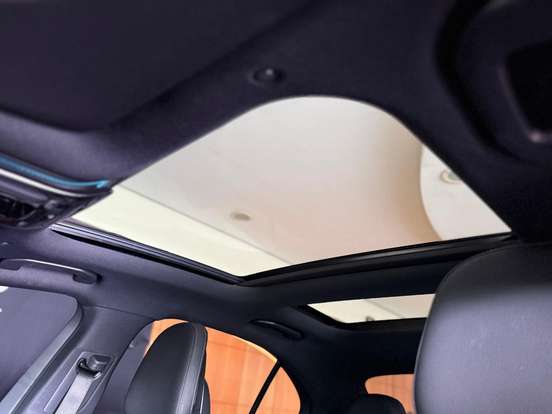 MERCEDES-BENZ-C 300-2025