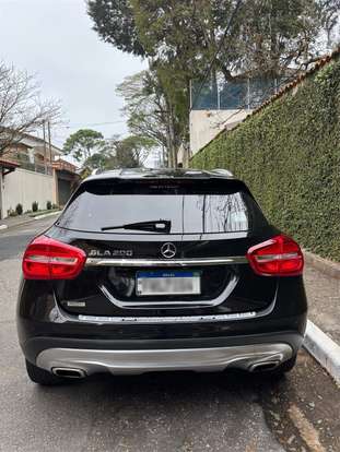 MERCEDES-BENZ-GLA 200-1.6 CGI ENDURO 16V TURBO FLEX 4P AUTOMÁTICO MERCEDES-BENZ-GLA 200-2017