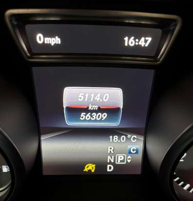 MERCEDES-BENZ-GLA 200-2017