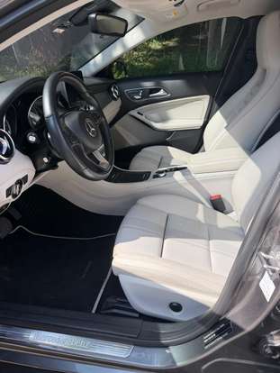 MERCEDES-BENZ-GLA 200-2019