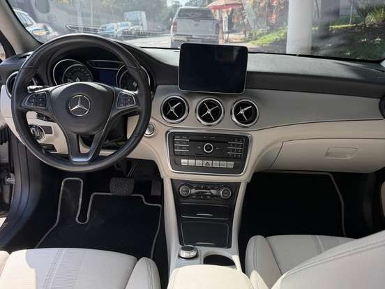 MERCEDES-BENZ-GLA 200-1.6 CGI FLEX ADVANCE 7G-DCT MERCEDES-BENZ-GLA 200-2019