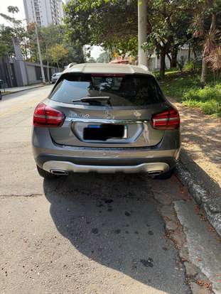MERCEDES-BENZ-GLA 200-2019