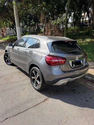 MERCEDES-BENZ-GLA 200-2019